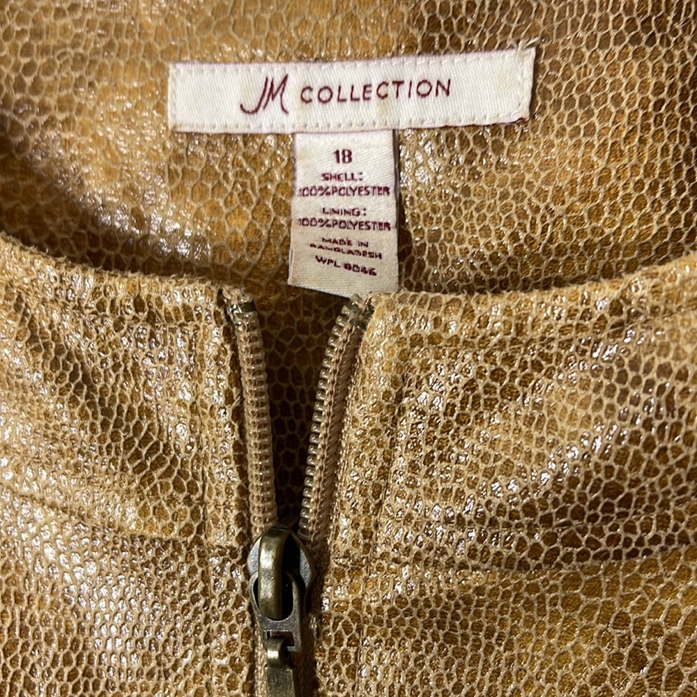 JM Collection Textured Zipper Jacket - Picture 7 of 12